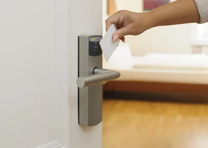 호텔 Augustiner Tor 3*